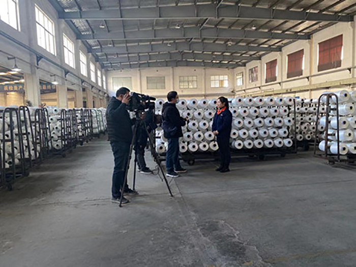 绍兴市公共频道电视台和柯桥区电视台划分赴豪门国际官网采访报道-豪门国际官网