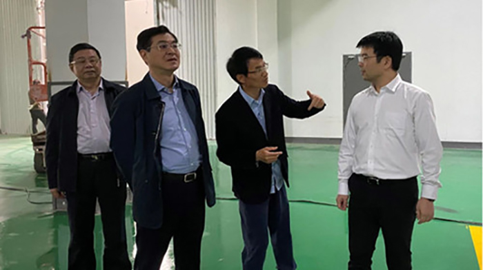 兴动态|-柯桥区人大朱晓董主任一行向导莅临公司指导调研-豪门国际官网